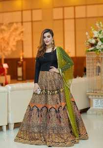 Tenue de mariée de luxe colorée, Lehenga de mariage pakistanais, vêtements de mariage indiens et pakistanais traditionnels, ensembles richement brodés - Product Image 2