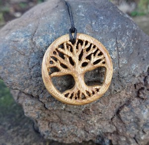 Collar de Madera Estilo Herencia, Diseño Legado, Acabado Liso, Precio de Fábrica al por Mayor - Product Image 1
