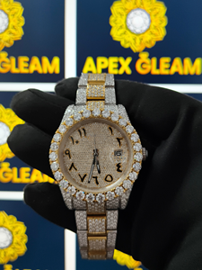 Reloj de Diamantes Moissanite Moderno de Alta Demanda con Piedras de Corte Brillante, Elegante Accesorio de Pulsera para Oficina y Eventos, Disponible para la Venta - Product Image 3