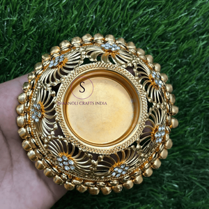 Portavelas de Metal con Diseño Floral Personalizado, Hecho a Mano, de Primera Calidad, para Decoración del Festival Diwali, Tamaño 4 Pulgadas, para Decoración Festiva Diwali - Product Image 1