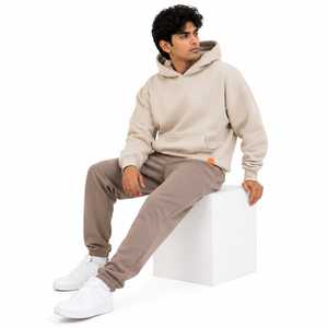 Sudadera con Capucha Oversize Unisex Beige de GYM ACTIVE ENTERPRISES, Personalizable, Antiarrugas, de Forro Polar, Estilo Urbano - Product Image 3