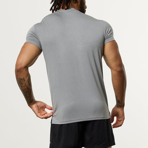 Camiseta de Manga Corta para Hombre, Corte Ajustado, Color Gris, Tejido Jersey de Secado Rápido, Cuello Redondo, Color Sólido, Estilo Casual - Product Image 4