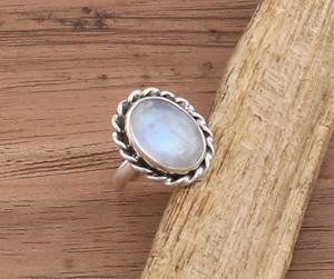 แหวนเงินแท้ 925 ประดับพลอยเทอร์ควอยซ์ธรรมชาติ ฝังแบบ Bezel งานแฮนด์เมด สไตล์คลาสสิก สำหรับคนเกิดเดือนมิถุนายน - Product Image 3