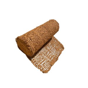 ตาข่ายใยมะพร้าวธรรมชาติแข็งแรง สำหรับการกักเก็บดิน ป้องกันการกัดเซาะ และช่วยพยุงพืชในพื้นที่ลาดชัน - Product Image 1