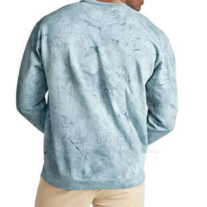 Sudadera con lavado ácido de efecto profundo, diseñada para presentar tonos texturizados llamativos, que ofrece comodidad acogedora y un estilo casual para el día a día. - Product Image 2