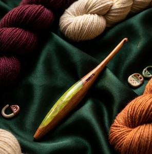 Belladec High Quality Best Selling Durable Eco-Friendly Resin Handcrafted <b>Crochet</b> <b>Hooks</b> Best Gift Women Multi Size - Product Image 3