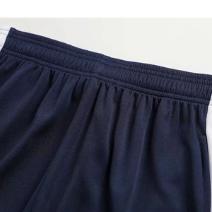 Uniforme de Fútbol Moderno para Hombre con Camiseta y Pantalones Cortos, Personalizable con el Logotipo del Equipo, Nombres de Jugadores, Números y Diseño Elegante para el Día del Partido - Product Image 5