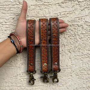 Nueva Llegada Mano Tooled Cuero Muñequera Llaveros En Relieve Estampado Floral Cuero Llaveros Tooled Accesorios de cuero Correas para llaves - Product Image 5