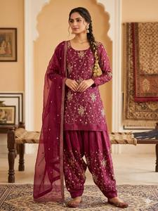 FENDY <b>silk</b> workfabric Exquisite FENDY-Inspired Designer SilkFabric Featuring IntricateArtisanal ThreadworkLuxurious SmoothFinish - Product Image 5