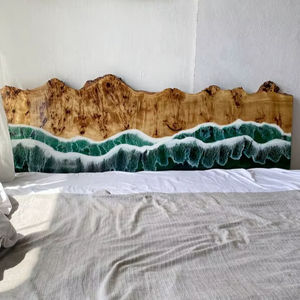 Cabecero de Resina con Borde Natural Emerald Tide, Panel Decorativo de Madera Epoxi Ocean Crest, Cabecero Artesanal de Madera con Ondas de Espuma Marina, Estilo Costero - Product Image 1