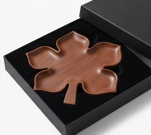 Assiette de service en bois artisanal haut de gamme, design feuille, en bois naturel, pour la maison, les mariages, les événements, les restaurants et les cadeaux - Product Image 6