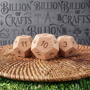 Dados de Madera Hechos a Mano de 12 Caras con Acabado Natural, Dados Premium para Juegos de Rol, D&D y Juegos para Adultos - Product Image 1
