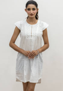 ชุดเดรสสั้นคลุมเข่าของผู้หญิงชุดเดรสสั้นปักลายผีเสื้อสำหรับสาวอินเดรสผู้หญิงแบบใหม่จากนักออกแบบชาวอินเดีย - Product Image 5