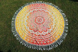 Toalla de playa redonda con estampado de mandala, tapetes ombré de algodón, tapete de yoga para colgar en la pared, decoración del hogar de Indian Consigners - Product Image 4