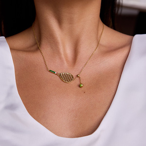 Collier de tennis en acier inoxydable plaqué or 18 carats style ports, avec pendentif raquette de tennis - Product Image 1