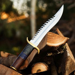 Cuchillo de Caza Estilo Bowie Premium con Hoja Dentada, OEM Disponible, Cuchillo de Supervivencia para Exteriores con Guarda de Latón, Suministro al por Mayor - Product Image 1