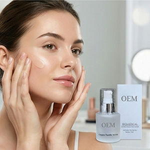 Sérum éclaircissant à l'acide tranexamique avec logo personnalisé, marque privée, soin de la peau, oligopeptide-68, micro-emulsion éclaircissante au peptide - Product Image 1