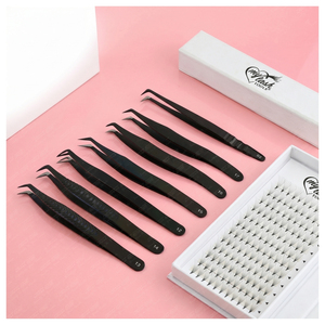 Pinzas para Pestañas con Punta de Fibra y Mango Antideslizante Ondulado, Pinzas de Acero Inoxidable Japonés con Agarre de Fibra de Mega Volumen - Product Image 1