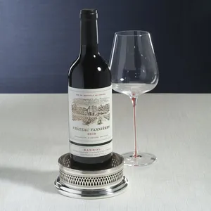 Sous-verre élégant en métal fait main pour la décoration de table, améliore la présentation de la cuisine et protège contre les traces d'eau - Product Image 5