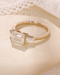 Anillo de Boda de Lujo con Diamante Genuino Blanco LGD Corte Esmeralda, Chapado en Oro Rosa y Rodio, 4.00+0.25 CT - Product Image 1