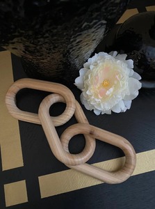 Cadena Decorativa de Resina Epoxi Artesanal de Lujo, Hecha a Mano, con Patrón Artístico Único, Acabado Pulido Brillante - Product Image 2
