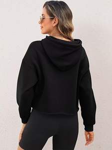 Haut court à capuche pour femme avec imprimé graphique lettres, manches longues, en molleton, décontracté, ample, pour l'entraînement - Product Image 5