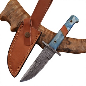 Couteau de chasse artisanal en acier Damas avec manche en résine et clous mosaïques, lame fixe à pointe tombante, couteau de survie EDC - Product Image 1