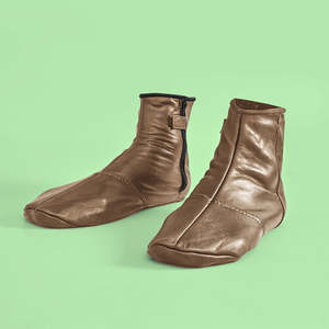 Calcetines Khuff Unisex de Cuero Genuino con Cierre, Suela Suave, Botas de Oración para Interiores, Calzado Islámico de Cuero Hecho a Mano - Product Image 4