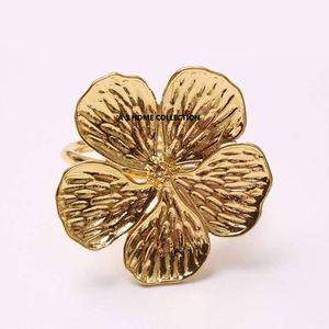 Anillo de Servilleta Redondo de Latón Forjado de Alta Calidad con Diseño Único y Lujoso, con Acabado Brillante y Mate para Fiestas - Product Image 4