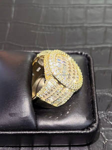 Anillo de Lujo para Hombre con Moissanita, Chapado en Oro sobre Plata de Ley 925, Corte Baguette, Estilo Halo, Anillo de Hip Hop, Regalo para Él - Product Image 2