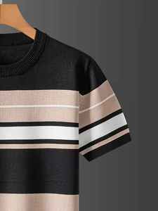 เสื้อยืดผู้ชายแฟชั่นใหม่ปี 2026 ขายส่ง ผ้าฝ้าย 100% สวมใส่สบาย ระบายอากาศได้ดี เหมาะสำหรับฤดูร้อน รับผลิตแบบ OEM/ODM ปรับแต่งได้ ทรงหลวม ลายเรียบ - Product Image 5