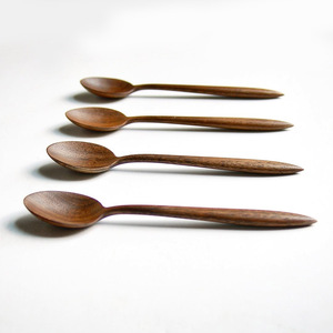 Ensemble de cuillères en bois de luxe, faites à la main à partir de bois naturel, choix de tailles personnalisées, cuillères à soupe pour servir les repas - Product Image 6