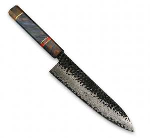 Couteau de chef japonais artisanal en acier Damas, finition martelée, manche octogonal en résine, outil culinaire - Product Image 1