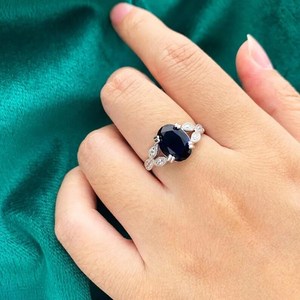 Anillo Clásico Art Deco con Moissanita Ovalada Azul Zafiro de 8x6MM, Plata 925 con Baño de Rodio, Regalo para Ceremonia de Boda - Product Image 5