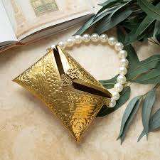 กระเป๋าคลัทช์ทองเหลืองสุดหรู พร้อมดีไซน์พรีเมียมสำหรับงานปาร์ตี้ กระเป๋าคลัทช์ทองเหลืองสไตล์วินเทจลายชาติพันธุ์สำหรับงานแต่งงาน - Product Image 5