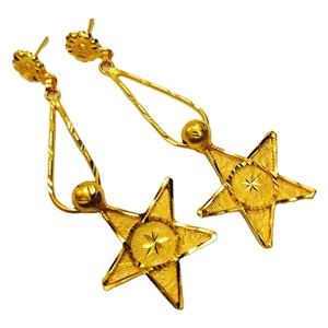 ต่างหูประดับรูปดาวชุบทอง18K ทันสมัยสำหรับผู้หญิงสำหรับงานแต่งงานงานหมั้น - Product Image 1