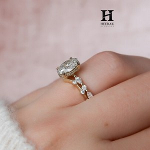 Bague de fiançailles vintage en or rose 14 carats avec diamant de laboratoire taille ovale, motif feuille et vigne inspiré de la nature, bijou de mariée unique - Product Image 3