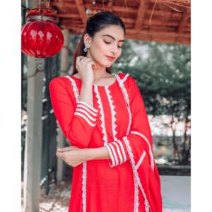 Ensemble de costume en satin rouge brillant pour femmes, taille XS - Product Image 3