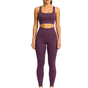 Ensemble de yoga premium uni pour l'entraînement et la gym, tissu écologique à séchage rapide, toucher doux, design respirant pour le quotidien - Product Image 1
