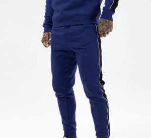 Nuevo Conjunto Deportivo para Hombre, Color Azul Sólido con Bloques de Color, Sudadera con Capucha Personalizada y Pantalones Jogger de Manga Larga - Product Image 3
