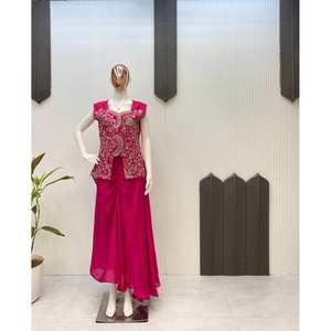 ชุดอินโดตะวันตกสามชิ้นออกแบบสำหรับผู้หญิงชุดปาร์ตี้ - Product Image 4