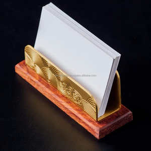 Titular de la tarjeta de visita de calidad superior para escritorio Soporte de tarjeta de visita de latón inoxidable para organizador de mostrador de mesa de oficina - Product Image 3