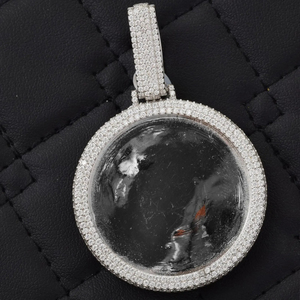 Colgante Redondo Personalizado con Incrustaciones de Diamantes Moissanite VVS, Plateado en Plata, Estilo Hip Hop, Grabado con Imagen Gratis, Joyería Unisex para Regalo - Product Image 3