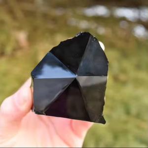 Piedra de Obsidiana Negra Natural de Alta Calidad, Base de Piedra Cruda, Punta de Cristal Pulida, Amuleto del Amor, Decoración del Hogar, Piedra Curativa Feng Shui - Product Image 3