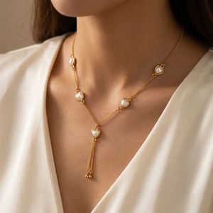 Collar de Cadena Larga con Colgante de Corazón en Acero Inoxidable Chapado en Oro para Mujer, Moderno y Elegante - Product Image 5