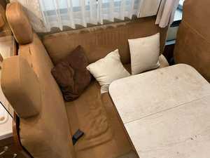 Autocaravana Económica Nueva 2017 Morelo Home 74H Euro5 de Lujo Usada para Acampar Blanca para 4-6 Personas con Horno Microondas - Product Image 4