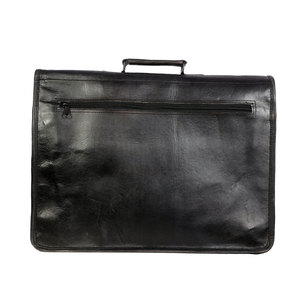Sacs pour ordinateur portable en cuir fabriqués par OEM pour hommes et femmes, élégants et tendance, à motif uni. - Product Image 2