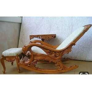 Fauteuil à bascule traditionnel en bois avec dossier capitonné en cuir véritable et roulettes pour salon - Product Image 3