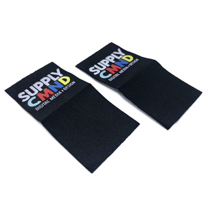 Etiquetas de Ropa Personalizadas con Logotipo Colorido, Cortadas con Láser, Estampadas en Caliente, de Poliéster Tejido, Plegadas al Centro, Etiquetas de Cuello al por Mayor - Product Image 6