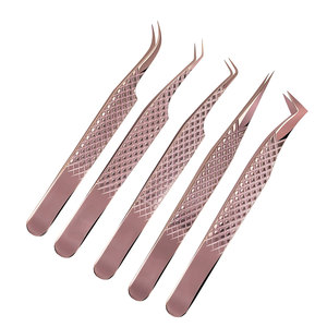 Pince à épiler pour extensions de cils de haute qualité fabriquée au Pakistan, motif antidérapant, pointe en fibre d'acier inoxydable, pince à épiler pour volume de cils, marque privée - Product Image 1